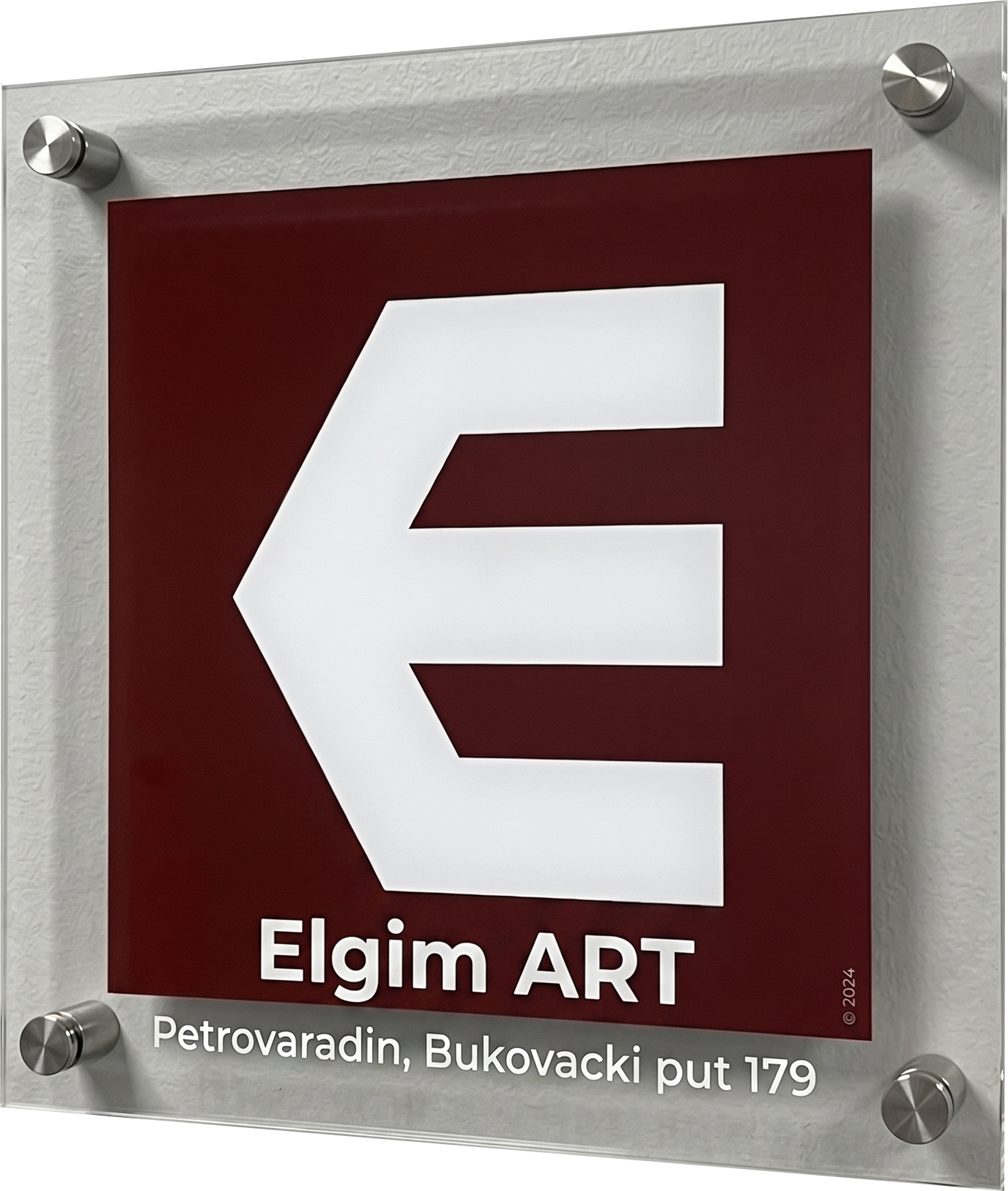 Primer nesvetleće reklamne oznake za firmu